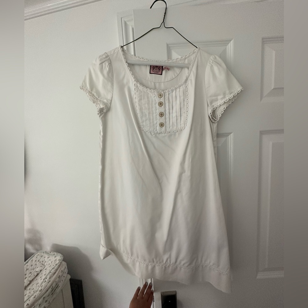 JUICY COUTURE. WHITE BABY GIRL DRESS. SIZE 8